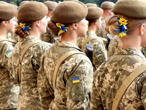 Рада может уравнять права мужчин и женщин в армии