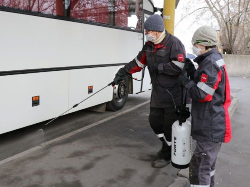 Авдеевские коксохимики соблюдают правила и выполняют рекомендации медиков на работе и дома