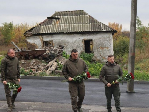 В Авдіївці вшанували память загиблих за вільну Україну