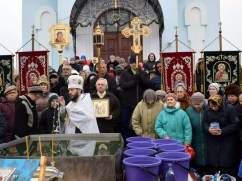 Водохрещення в Авдіївці: де і коли можна освятити воду
