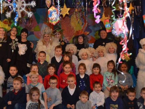 Авдеевцев приглашают закрыть зимний театральный сезон