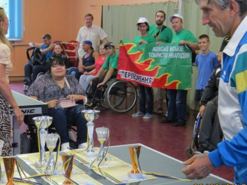 Як в Авдіївці допомагають особам з інвалідністю