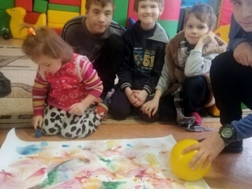 Воспитанники "Искорки" подготовили подарки Святому Николаю