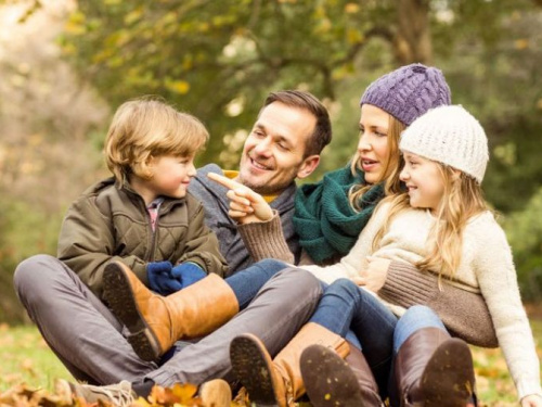 В Авдеевке для детей, лишенных родительской опеки, ищут любящих родителей