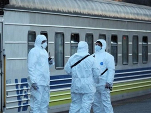 В Днепр привезли двоих жителей Авдеевки, прибывших из Латвии