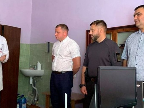 Исполнять обязанности главврача Авдеевской горбольницы доверили опытному специалисту