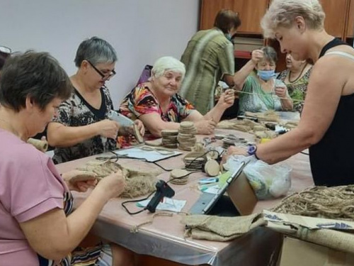 Територіальний центр запрошує авдіївців на заняття в клуб за інтересами «Творча майстерня»