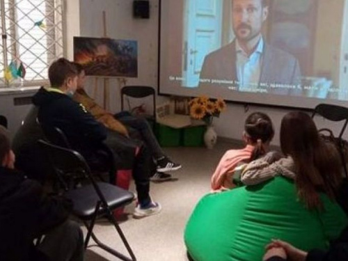 В Авдіївці проходять зустрічі-дискусії до Дня Гідності та Свободи