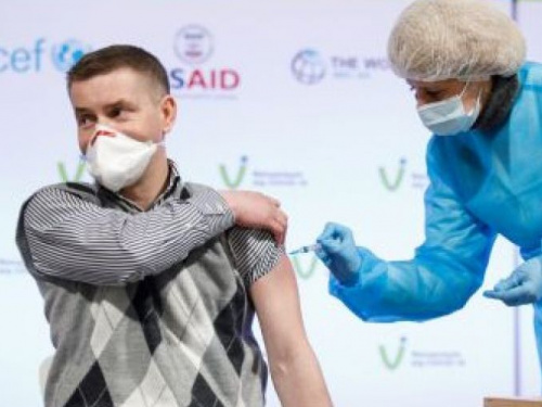 Кабмин планирует вакцинировать до 24 млн украинцев до 2022 года