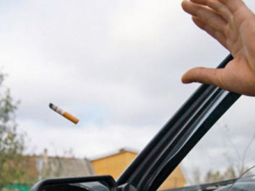 За выброшенные в окно окурки авдеевцам придется заплатить до 2550 гривен