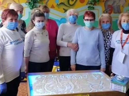 В авдеевской «Искорке» будут рисовать на песке