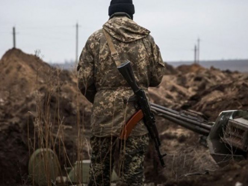 На Донбассе 11 обстрелов, трое украинских воинов получили ранения