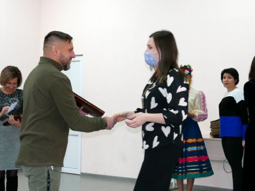 В Авдеевке чествовали лучших представителей органов местного самоуправления 