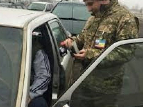 Опасные связи: 7 человек задержаны на блокпостах на Донбассе