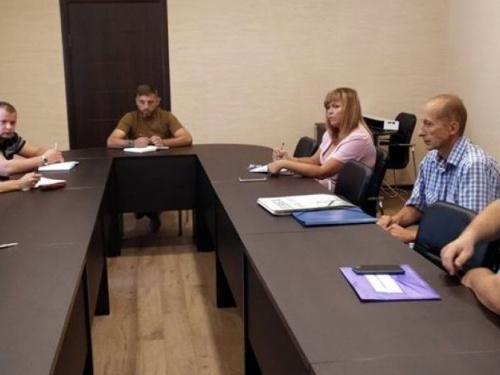 В Авдеевке обсудили проблему бездомных животных