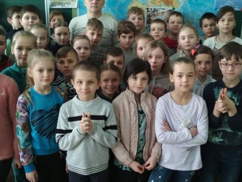 В школе Авдеевки чествовали участников боевых действий на территории других государств