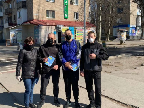 Авдеевские коксохимики и полицейские объединились в борьбе против коронавируса (ФОТОФАКТ)