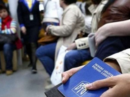 Заробитчан обязали платить налоги в бюджет Украины