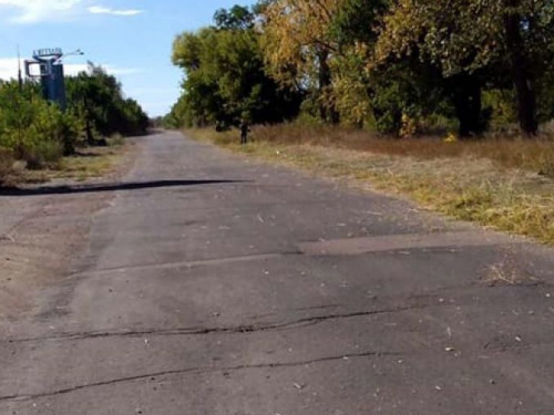 Авдеевские коммунальщики продолжают расчищать город