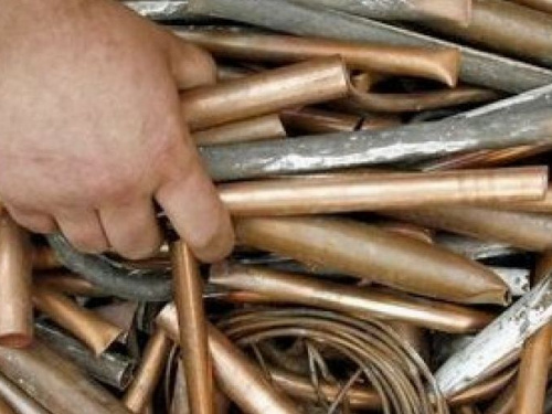 В Авдеевке вора-металлиста "повязали" прямо в момент кражи