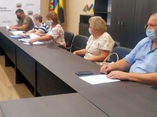 В Авдіївці вивозити тверді побутові відходи виявили бажання два підприємства