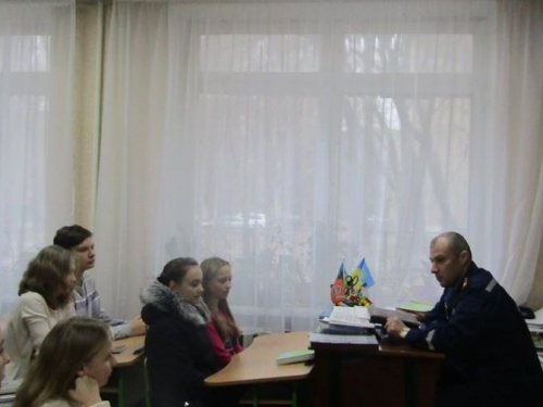 Авдеевских школьников звали в спасатели