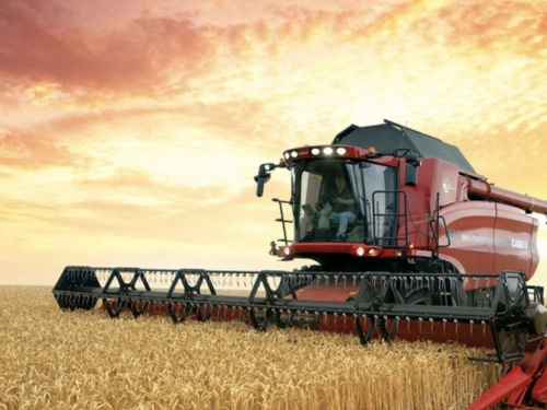 На Донетчине хлеборобы приступили к сбору урожая