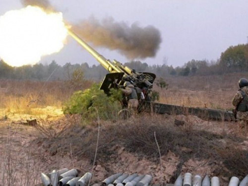 Боевики обстреляли позиции ВСУ, ранен украинский защитник