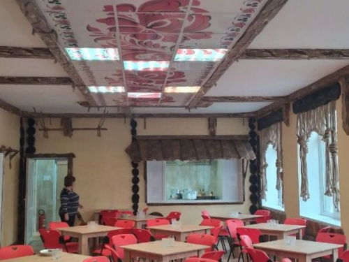 В Авдеевке школьную столовую превратили в современное этно-кафе (ФОТОРЕПОРТАЖ)