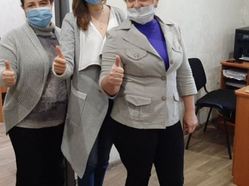 Двум многодетным матерям Авдеевки помогли открыть собственное дело