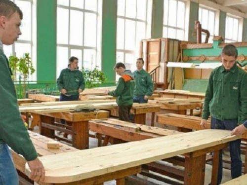 В Украине будут «спасать» ПТУ от массового закрытия