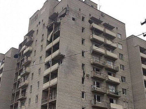 Конфликт с коммунальными долгами в скандальной высотке Авдеевки: власти и военные в поиске решений