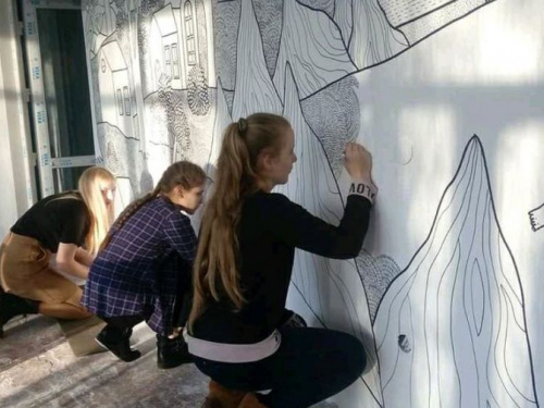 Творцы молодёжного хаба в Авдеевке готовятся к открытию (ФОТО)