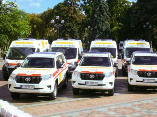 Двести скорых от фонда Рината Ахметова уже два года спасают жизни украинцев