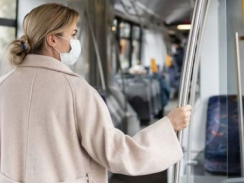 В Авдеевке городские автобусы ездят по одному маршруту и перевозят не более 10 человек