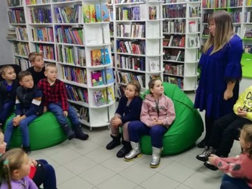 У бібліотеці Авдіївки підвели літературні підсумки