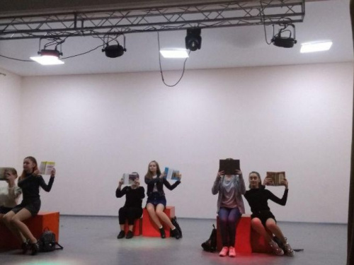 Авдіївка: сучасні та класичні постанови підлітків здивували та розчулили журі (ФОТО)