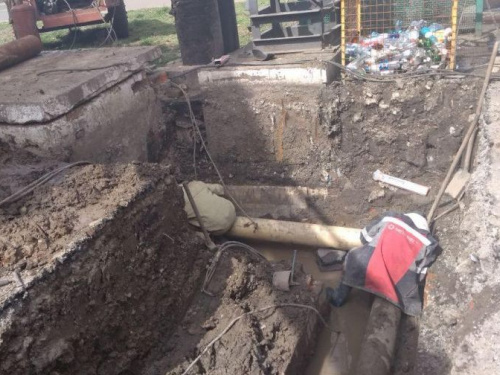 В Авдеевке реанимируют теплотрассу (ФОТОФАКТ)