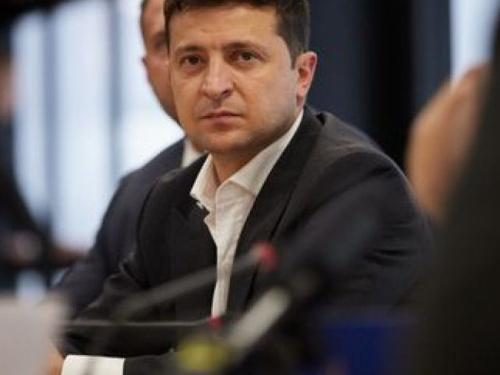 Зеленский подписал закон про штрафы за неношение масок