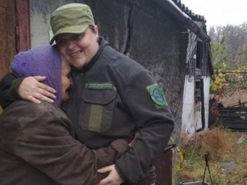 Женщина-волонтер из Авдеевки: Пока живу, буду продолжать помогать