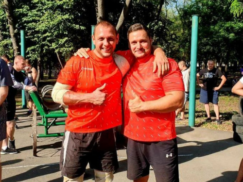 Авдеевские богатыри показали силу на региональных состязаниях (ФОТО)