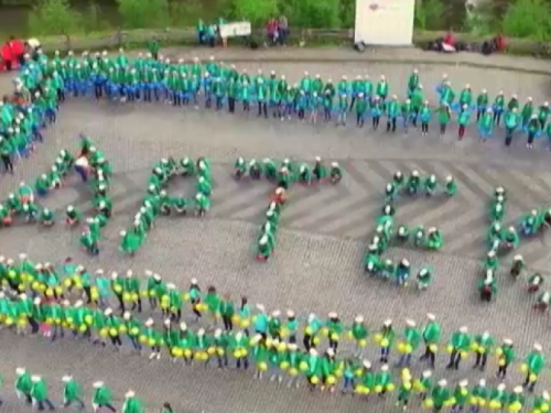 Прифронтовой Авдеевке выпала одна путевка на отдых детей в "Артеке"