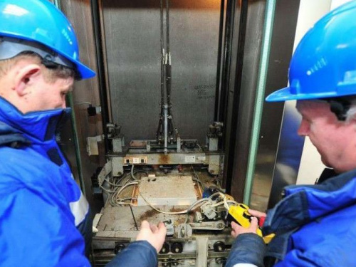 В Авдеевке все лифты отработали нормативный срок эксплуатации