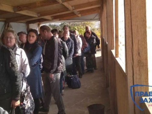 На КПВВ "Гнутово" наблюдаются очереди  