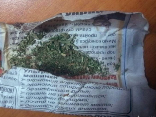 Авдеевка: поймали пьяного с марихуаной