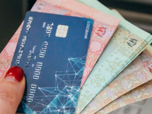 Кабмин начал бороться с "зарплатным рабством": у авдеевцев появится выбор