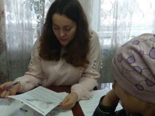 Психолог помогает жительницам Авдеевки подготовиться к рождению ребенка и укрепить семью