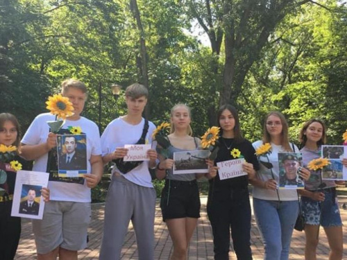 В Авдіївці провели акцію «Пам‘ятаемо героїв!»