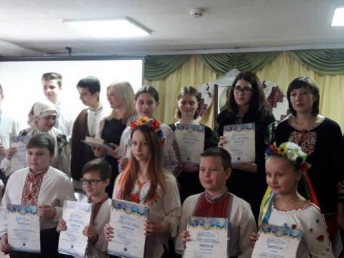 В Авдеевке устроили конкурс чтецов памяти Шевченко (ФОТО)