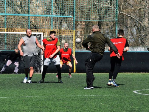 Защитники Авдеевки сыграли в футбол (ФОТО)